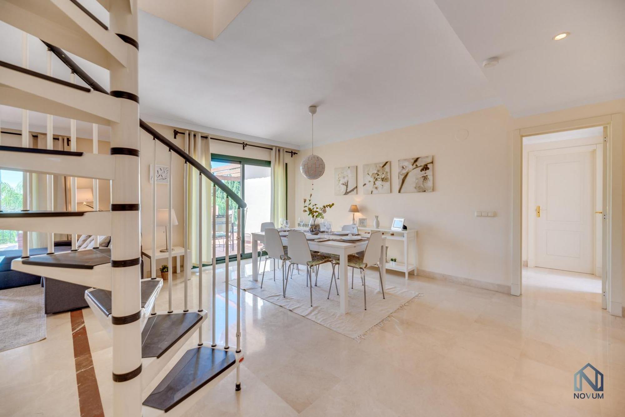Modern And Spacious 2 Bdrm Penthouse With 3 Pools Marbella